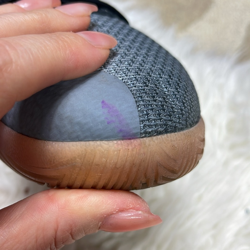 Nike Kyrie Flytrap 2 Cool Grey Sneakers - Picture 5 of 7